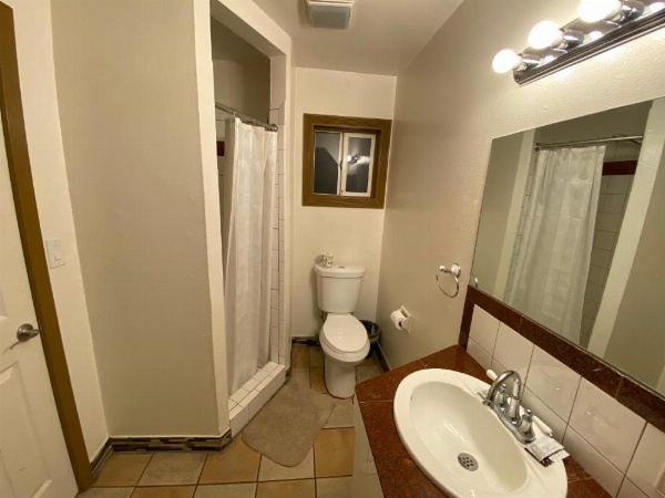 Westwind Lodge image 20